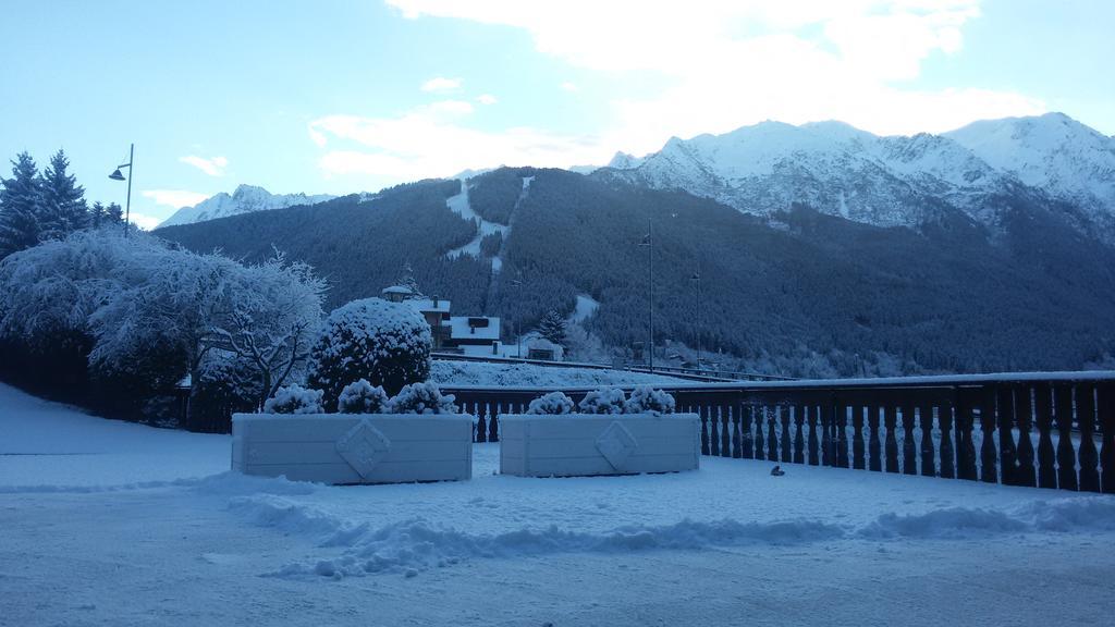 Hotel Veduta Dell'Adamello Temù Zewnętrze zdjęcie